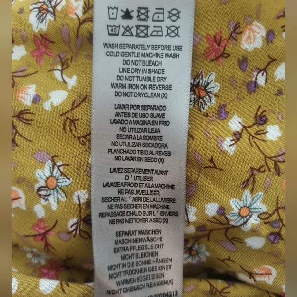 New Yellow Floral Skirt  / Size 2X - Picture 7 of 7